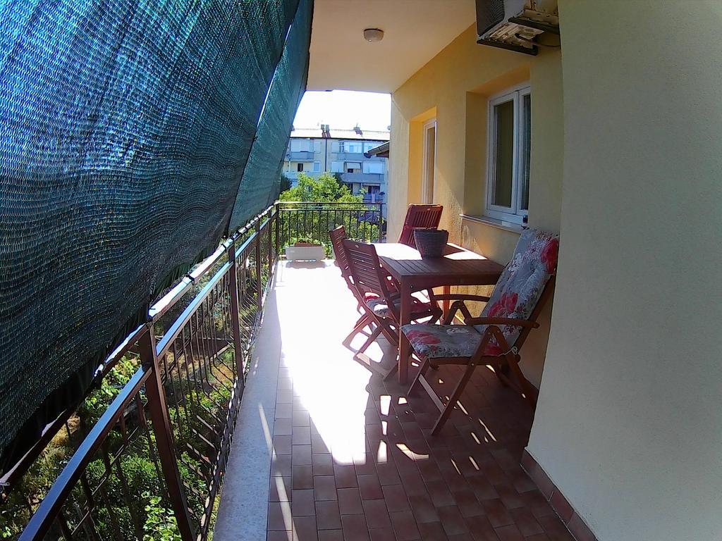Lea Apartment Umag Bagian luar foto